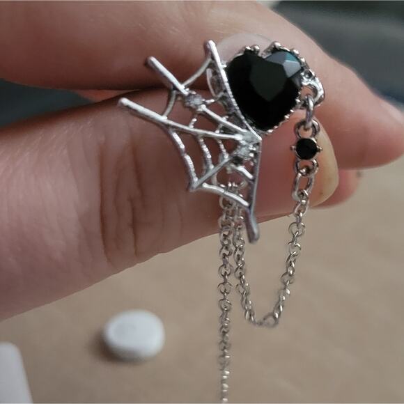 Gothic spider web & heart earrings, black rhinestone with silver chain accents - Picture 1 of 4